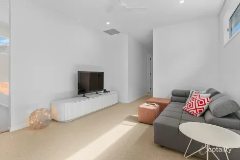 Property photo of 40A Ara Street Camp Hill QLD 4152