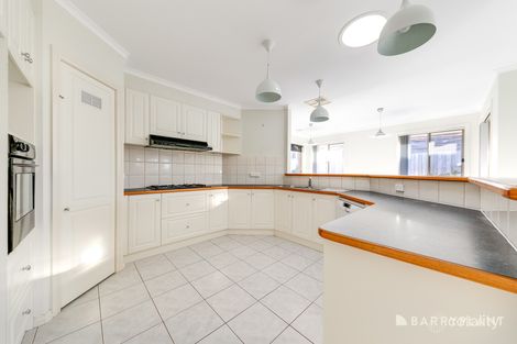 Property photo of 40 Parkwood Avenue Narre Warren South VIC 3805