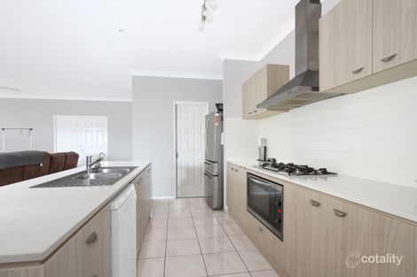 Property photo of 10 Flemmings Crescent Horsley NSW 2530