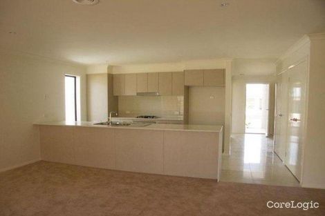 Property photo of 13 Giverny Close Burnside Heights VIC 3023