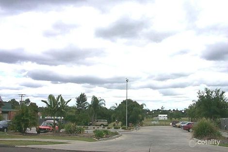 10 Hooper St, West Ipswich, QLD 4305