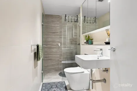 Property photo of 104/148A Albany Street Point Frederick NSW 2250