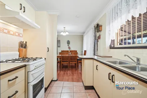 Property photo of 150 Southee Circuit Oakhurst NSW 2761