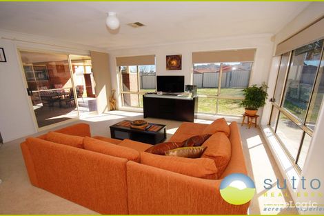 Property photo of 71 Brudenell Drive Jerrabomberra NSW 2619