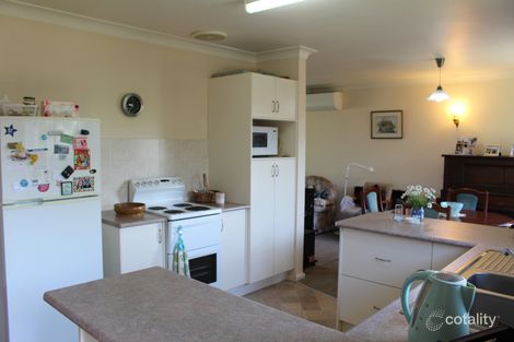 Property photo of 3 Miriyan Drive Kelso NSW 2795