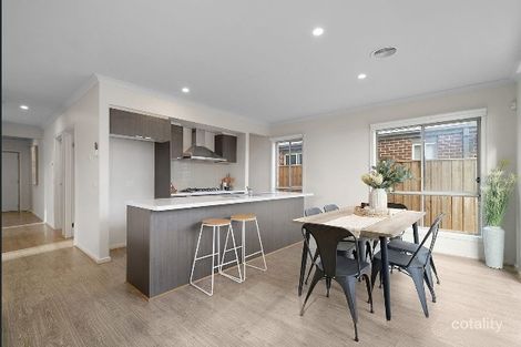 Property photo of 5 Battery Road Point Cook VIC 3030