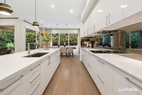 Property photo of 27 Greythorn Road Balwyn North VIC 3104