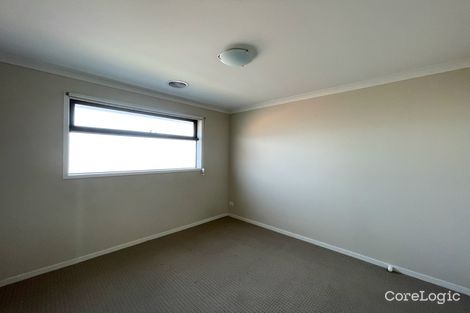 Property photo of 21 Vetiver Avenue Truganina VIC 3029