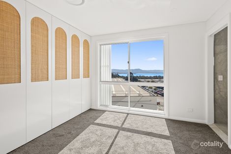 Property photo of 10/18A Falcon Street Shellharbour City Centre NSW 2529