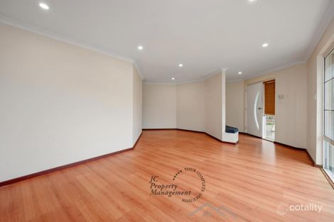 Property photo of 21 Moreton Crescent Warnbro WA 6169
