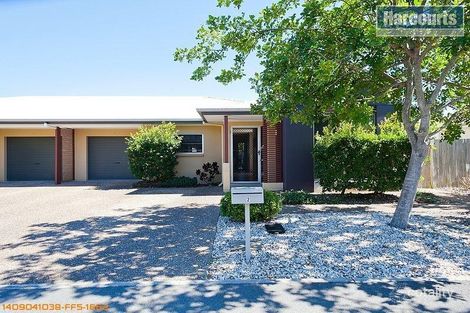 2/230 Pulgul St, Urangan, QLD 4655