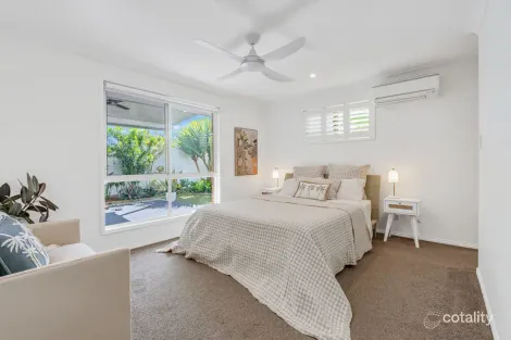 Property photo of 6 Bowerbird Place Burleigh Waters QLD 4220