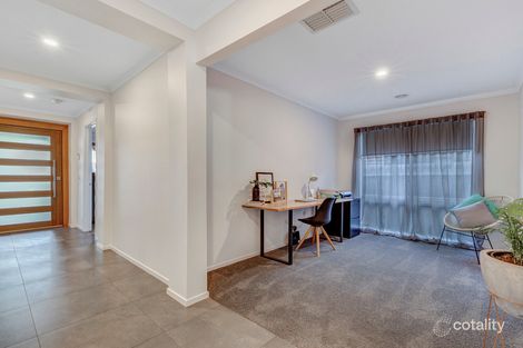 Property photo of 6 Cuthbert Drive Hillside VIC 3037