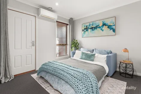 Property photo of 2/4 Weabra Court Chadstone VIC 3148