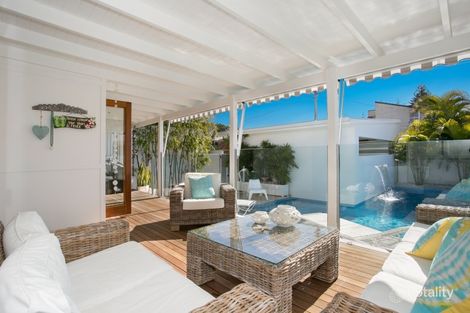 Property photo of 18 William Street Mermaid Beach QLD 4218
