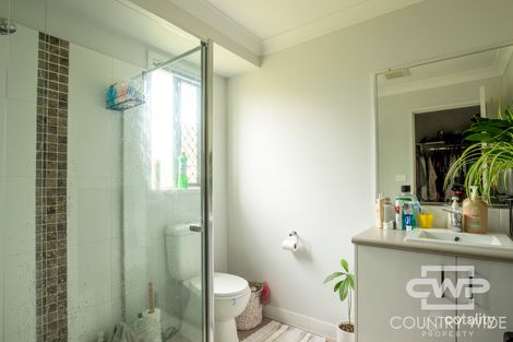 Property photo of 8 White Gum Place Guyra NSW 2365