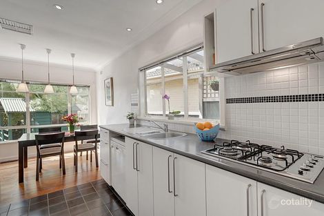 Property photo of 17 Eram Road Box Hill North VIC 3129