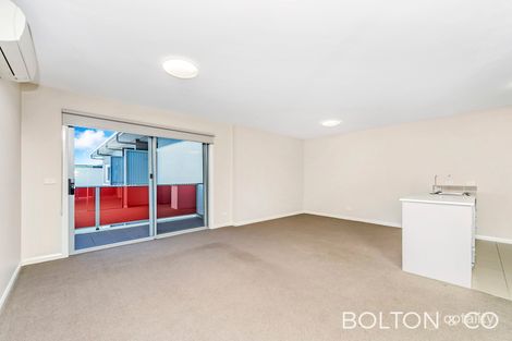 28/1 Clare Burton Cres, Franklin, ACT 2913