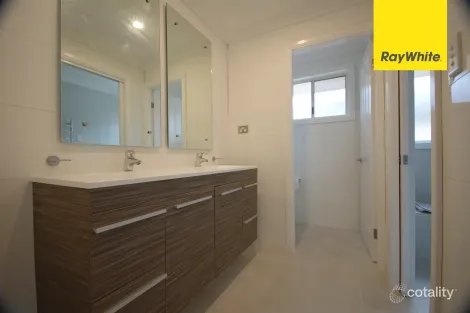 Property photo of 122 Fitzwilliam Road Toongabbie NSW 2146