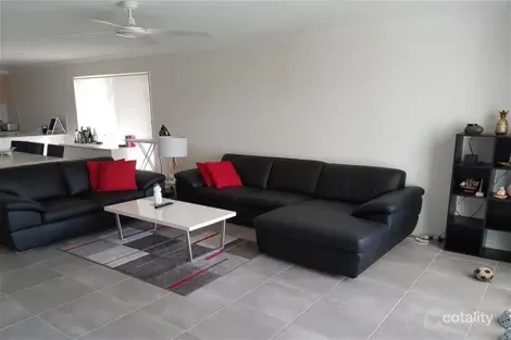 Property photo of 13/20 Eminence Lane Bridgeman Downs QLD 4035