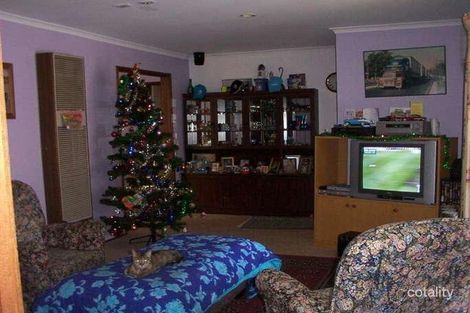 Property photo of 11 Bundjil Court Cranbourne VIC 3977