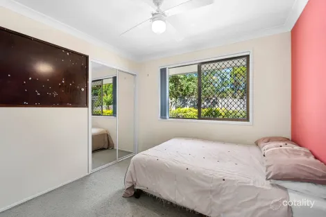 Property photo of 12 San Mateo Boulevard Ashmore QLD 4214