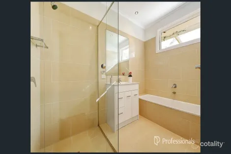 Property photo of 5 Hibiscus Road Blackburn North VIC 3130