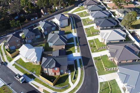 Property photo of 19 Assisi Circuit Mount Hutton NSW 2290