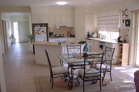 Property photo of 16 Grove Court Carrum Downs VIC 3201