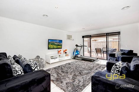 Property photo of 24 Alexandria Way Werribee VIC 3030
