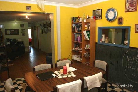Property photo of 21 Nerissa Road Erina NSW 2250