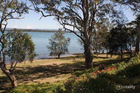 2 Omaru Pl, Summerland Point, NSW 2259