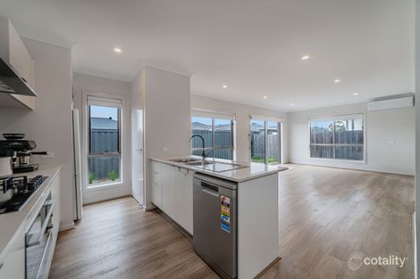 Property photo of 19 Mallaig Drive Beveridge VIC 3753