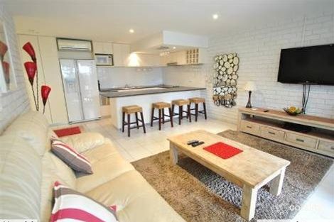 Property photo of 4/12 Merrima Avenue Kings Beach QLD 4551