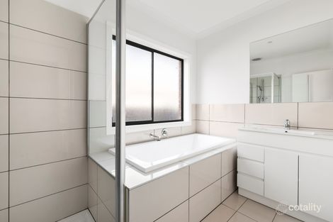 Property photo of 10 Athlestane Road Doreen VIC 3754