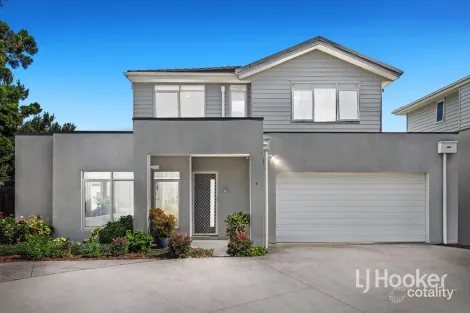 7 Sunnyoaks Lane, Hampton Park, VIC 3976