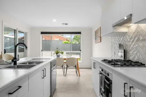 Property photo of 15 Flavian Crescent Morphett Vale SA 5162