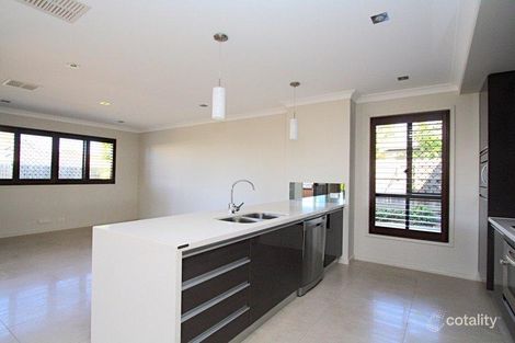 Property photo of 4 Dongola Street Durack QLD 4077