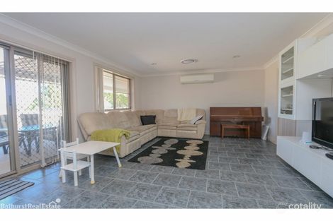 Property photo of 31 Jagoe Drive Kelso NSW 2795