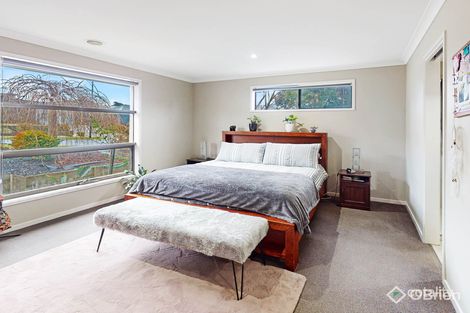 Property photo of 1 Waterview Close Drouin VIC 3818