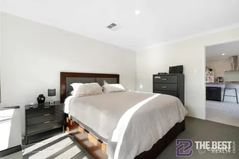 Property photo of 35 Boudicca Drive Forrestdale WA 6112