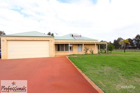 46 Lakeman Pl, Oakford, WA 6121