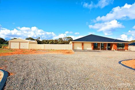 14 Kurt Way, Lewiston, SA 5501