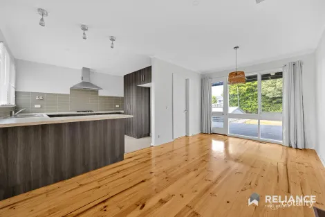 Property photo of 14 Hood Crescent Sunbury VIC 3429