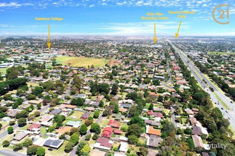 Property photo of 18 Selkirk Court Berwick VIC 3806