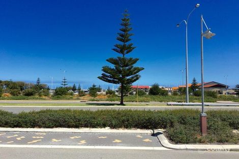Property photo of 17 Tahiti Lane Hillarys WA 6025