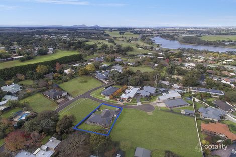 Property photo of 4 St James Place Hamilton VIC 3300