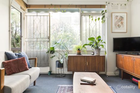 Property photo of 2/2-32 King William Street Fitzroy VIC 3065