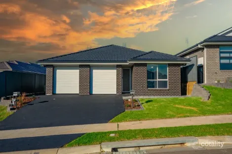 2/24 Bangalay St, Heddon Greta, NSW 2321