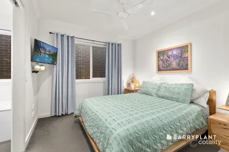 Property photo of 4 Poa Mews Berwick VIC 3806